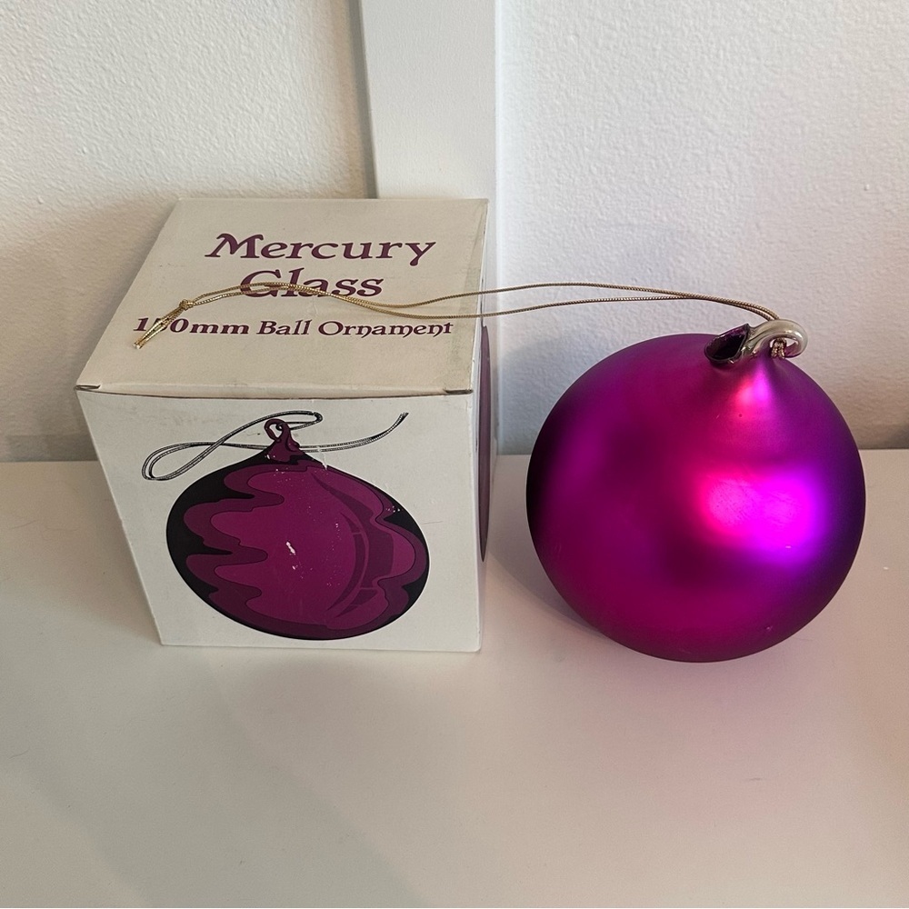 VTG DEPARTMENT 56 MERCURY FUCHSIA PINK GLASS 150MM BALL ORNAMENT W/BOX Large